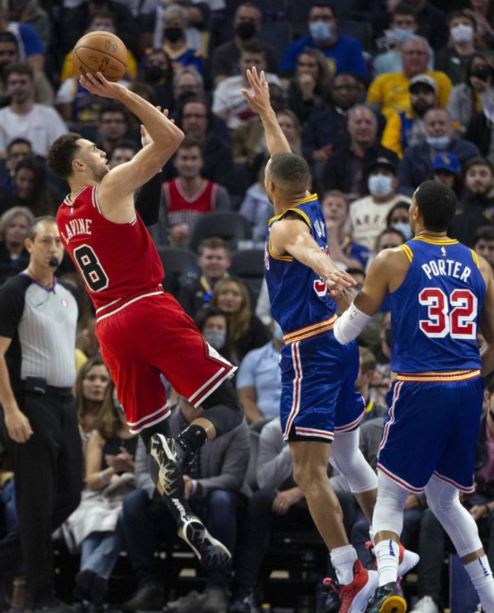 15日NBA前瞻:库里PK德罗赞 灰熊欲擒独行侠冲击12连胜 15日NBA前瞻:库里PK德罗赞 灰熊欲擒独行侠冲击12连胜