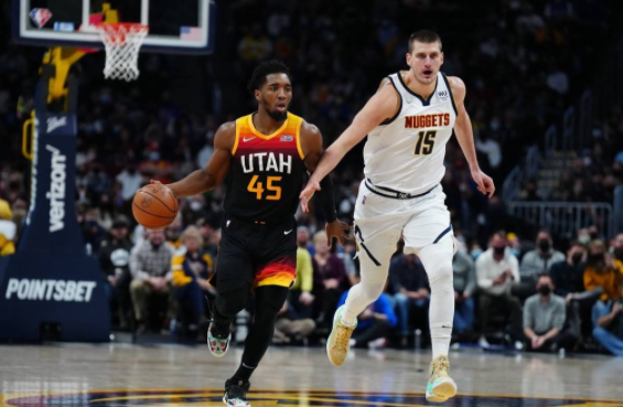 约基奇三双米切尔31分 戈贝尔18+19爵士125-102轻取掘金 约基奇三双米切尔31分 戈贝尔18+19爵士125-102轻取掘金