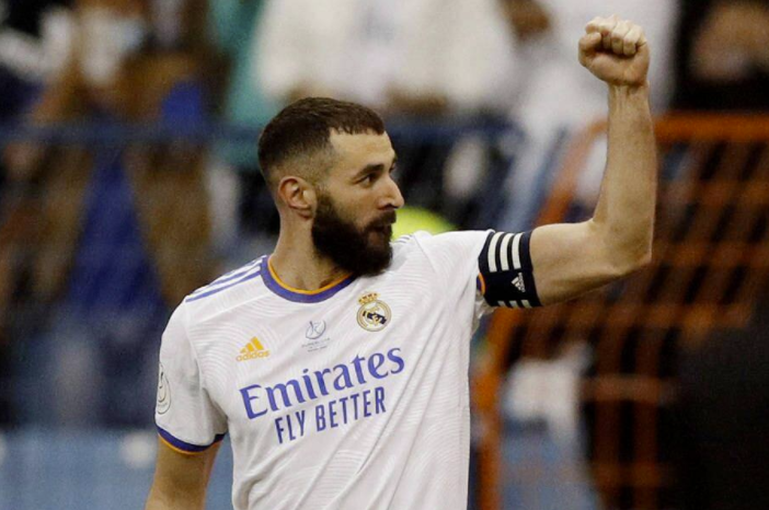 一周最佳:本泽马2场造3球揽MVP 库鸟维拉首秀高光 一周最佳:本泽马2场造3球揽MVP 库鸟维拉首秀高光