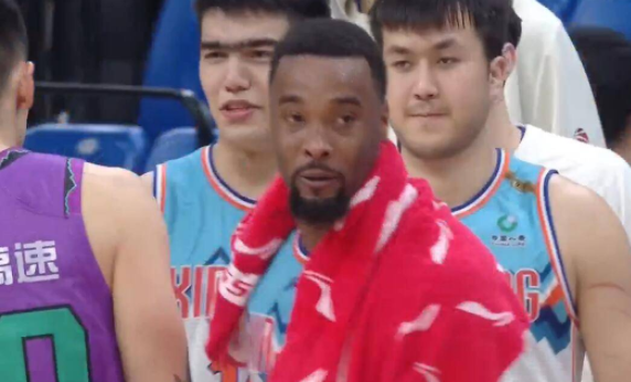 新疆103-89复仇山东 陶汉林空砍31+19阿不都21分 新疆103-89复仇山东 陶汉林空砍31+19阿不都21分