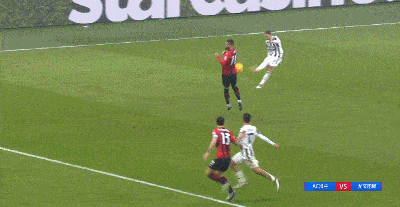 1642982373174054.gif 02.gif