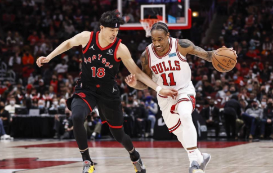 德罗赞29+7+7拉文23分 特伦特32分猛龙105-111惜败公牛 德罗赞29+7+7拉文23分 特伦特32分猛龙105-111惜败公牛