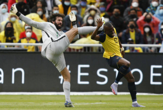 世预赛-10人巴西1-1厄瓜多尔 阿利森2次染红均取消埃莫森染红 世预赛-10人巴西1-1厄瓜多尔 阿利森2次染红均取消埃莫森染红