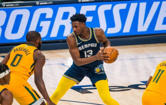 莫兰特三双小贾伦6封盖 灰熊五人上双119-109送爵士四连败 莫兰特三双小贾伦6封盖 灰熊五人上双119-109送爵士四连败