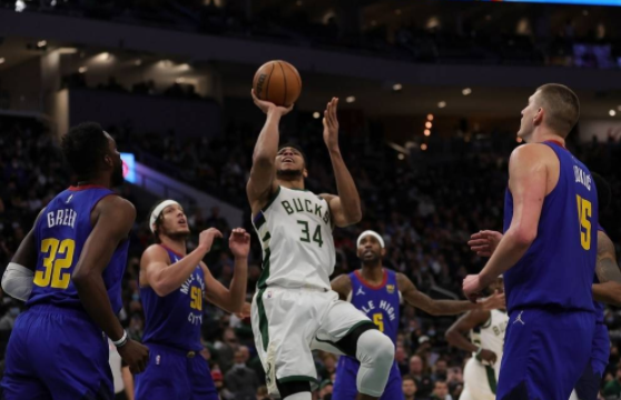 约老师18+15+9戈登24分 字母空砍29+9雄鹿100-136惨败掘金 约老师18+15+9戈登24分 字母空砍29+9雄鹿100-136惨败掘金