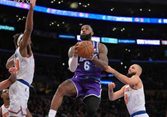 6日NBA纪录:詹皇三双再创历史 雷霆菜鸟生涯最高分 6日NBA纪录:詹皇三双再创历史 雷霆菜鸟生涯最高分