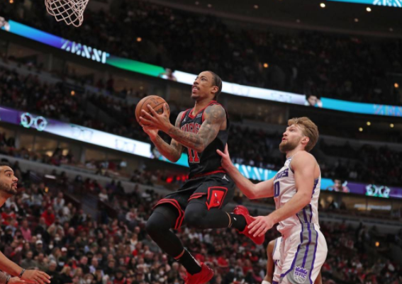 17日NBA纪录:德罗赞神迹历史登顶 詹皇连续23场得分25+ 17日NBA纪录:德罗赞神迹历史登顶 詹皇连续23场得分25+