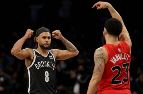 1日NBA前瞻:篮网欲擒猛龙冲连胜 德罗赞拉文PK巴特勒 1日NBA前瞻:篮网欲擒猛龙冲连胜 德罗赞拉文PK巴特勒