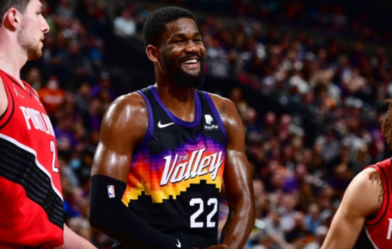 太阳120-90大胜开拓者终结2连败 艾顿18+8布克缺阵 太阳120-90大胜开拓者终结2连败 艾顿18+8布克缺阵