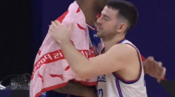 天津队120-102史首胜新疆 双外62分全队飚21记三分球 天津队120-102史首胜新疆 双外62分全队飚21记三分球