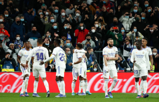 西甲-皇马4-1大胜皇家社会 本泽马点射魔笛卡马文加世界波 西甲-皇马4-1大胜皇家社会 本泽马点射魔笛卡马文加世界波