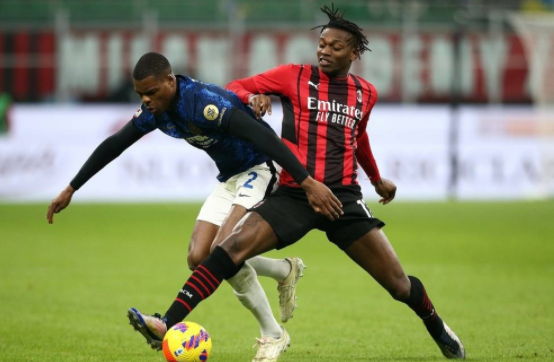 意甲-米兰前瞻:榜首大战焦灼 伊布伤愈红黑军如虎添翼 意甲-米兰前瞻:榜首大战焦灼 伊布伤愈红黑军如虎添翼