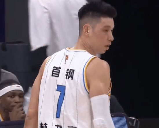 林书豪7分方硕21+3+4 邹雨宸伤退首钢83-79擒北控3连胜 林书豪7分方硕21+3+4 邹雨宸伤退首钢83-79擒北控3连胜