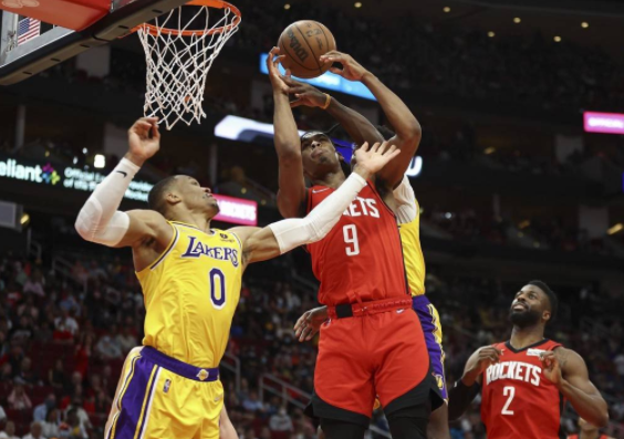 10日NBA前瞻:湖人盼借火箭反弹 雄鹿欲复仇老鹰冲6连胜 10日NBA前瞻:湖人盼借火箭反弹 雄鹿欲复仇老鹰冲6连胜