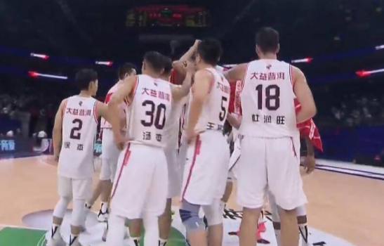 易建联砍19+12胡明轩18分 周鹏轮休广东111-88轻取宁波 易建联砍19+12胡明轩18分 周鹏轮休广东111-88轻取宁波