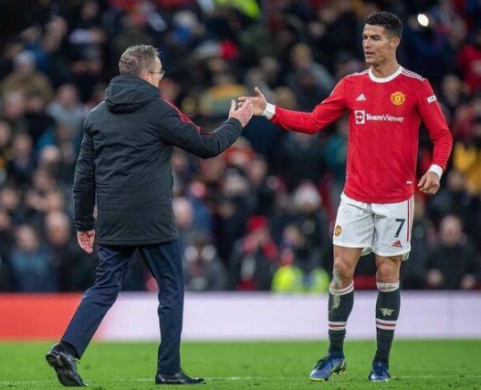 英超-曼联VS热刺前瞻:争4乱斗 C罗伤愈归队PK孙凯连线 英超-曼联VS热刺前瞻:争4乱斗 C罗伤愈归队PK孙凯连线