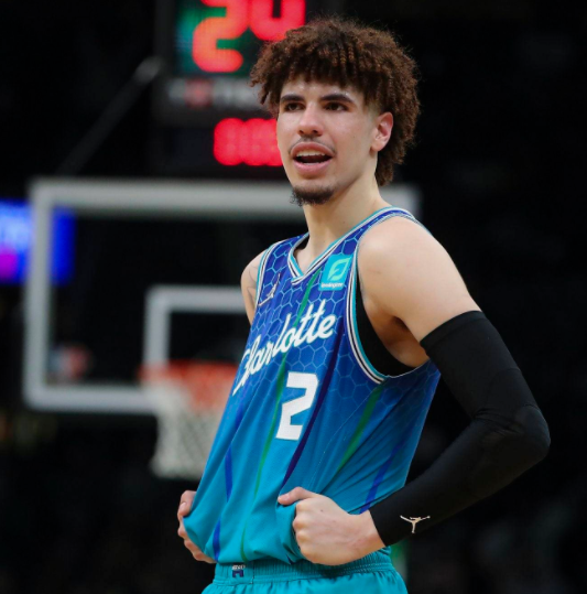 三球17+6+9罗齐尔25分 黄蜂7人上双142-120送鹈鹕4连败 三球17+6+9罗齐尔25分 黄蜂7人上双142-120送鹈鹕4连败