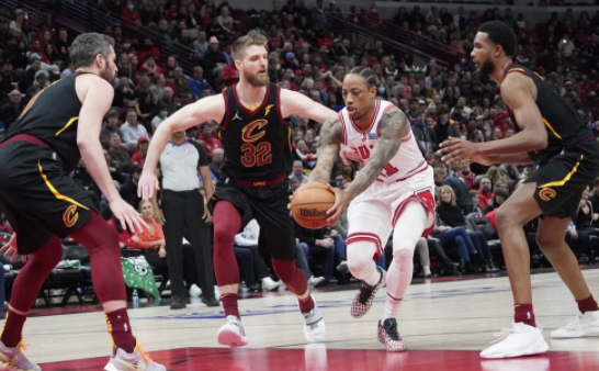 德罗赞25分武切维奇20+14 加兰德25+7公牛101-91击败骑士 德罗赞25分武切维奇20+14 加兰德25+7公牛101-91击败骑士