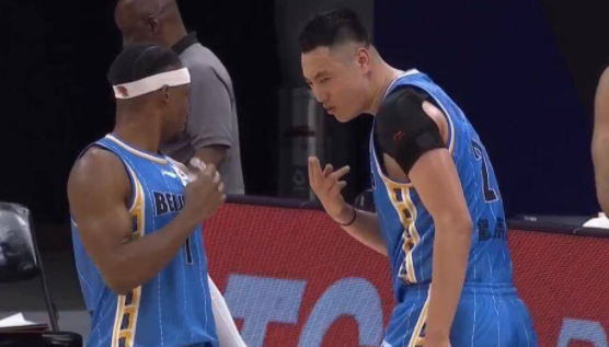 林书豪休战吉布森16分 两将遭驱逐首钢97-81双杀送北控连败 林书豪休战吉布森16分 两将遭驱逐首钢97-81双杀送北控连败