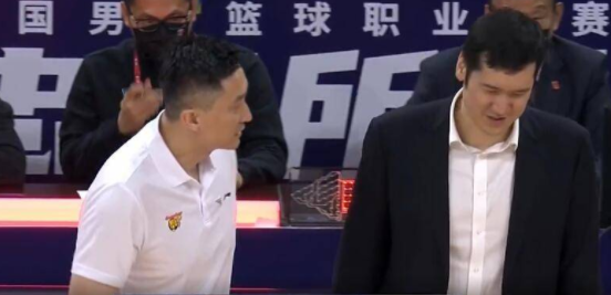 广东5人上双106-80轻取宁波 赵睿21+9斯蒂马克砍两双 广东5人上双106-80轻取宁波 赵睿21+9斯蒂马克砍两双