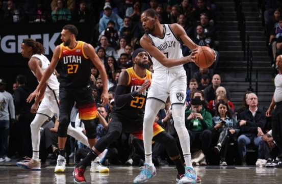 杜兰特砍37+9米切尔取30分 篮网114-106终结爵士三连胜 杜兰特砍37+9米切尔取30分 篮网114-106终结爵士三连胜