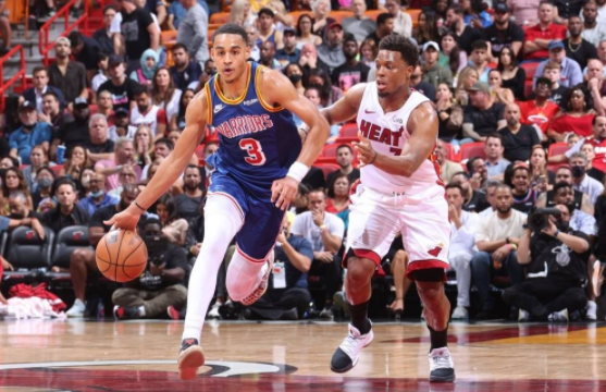 普尔30+9再闪光洛瑞26+9 热火板凳席内讧104-118不敌勇士 普尔30+9再闪光洛瑞26+9 热火板凳席内讧104-118不敌勇士