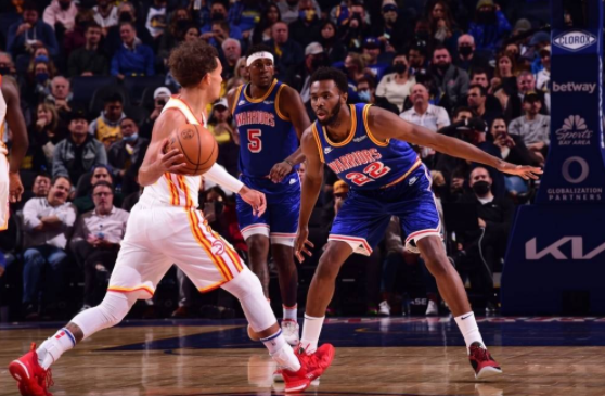 26日NBA前瞻:勇士盼赛季横扫老鹰 独行侠欲擒森林狼冲3连胜 26日NBA前瞻:勇士盼赛季横扫老鹰 独行侠欲擒森林狼冲3连胜