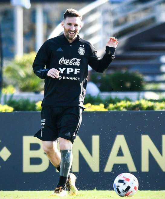 世预赛-阿根廷前瞻:梅西病愈劳塔罗新冠 中超旧将发威? 世预赛-阿根廷前瞻:梅西病愈劳塔罗新冠 中超旧将发威?