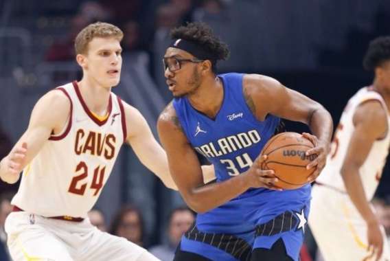 魔术7人上双101-107不敌骑士 小卡特摘两双加兰砍25+12 魔术7人上双101-107不敌骑士 小卡特摘两双加兰砍25+12