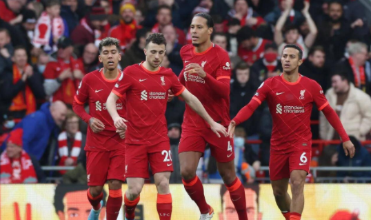 英超-利物浦2-0沃特福德取10连胜 若塔破门+造点法比尼奥点射 英超-利物浦2-0沃特福德取10连胜 若塔破门+造点法比尼奥点射