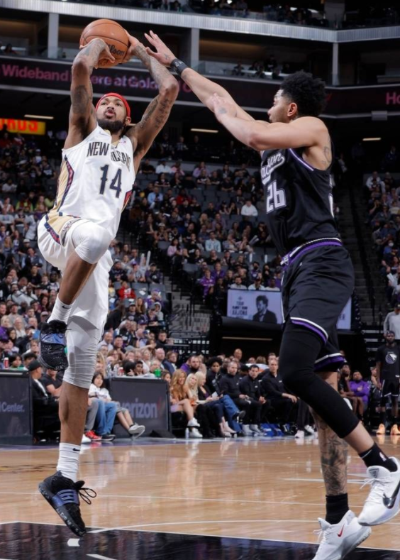 CJ23分莺歌17+7+8 小米切尔送17助攻鹈鹕123-109胜国王 CJ23分莺歌17+7+8 小米切尔送17助攻鹈鹕123-109胜国王