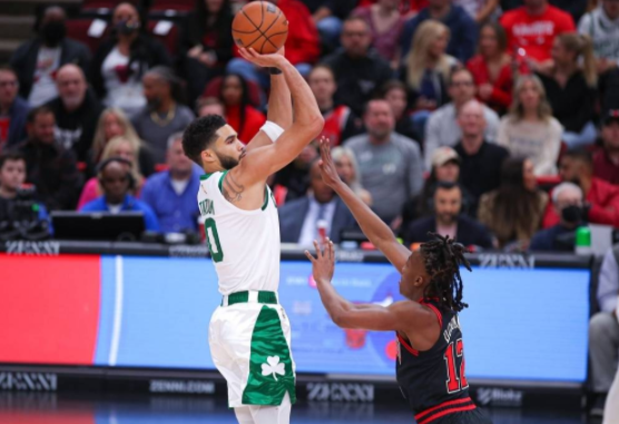 塔图姆准三双布朗25分 三巨头迷失公牛94-117惨败绿军 塔图姆准三双布朗25分 三巨头迷失公牛94-117惨败绿军