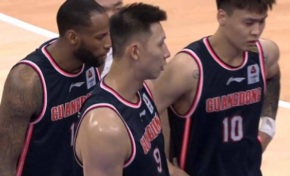 广东99-98分险胜浙江总分1-0 莱多23分吴前失绝平罚球 广东99-98分险胜浙江总分1-0 莱多23分吴前失绝平罚球