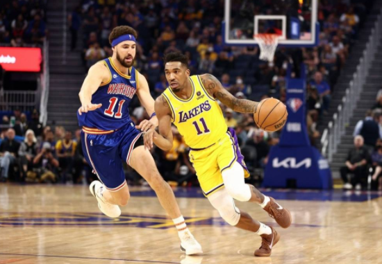 克莱33分普尔轰两双 湖人三巨头全休战112-128不敌勇士 克莱33分普尔轰两双 湖人三巨头全休战112-128不敌勇士