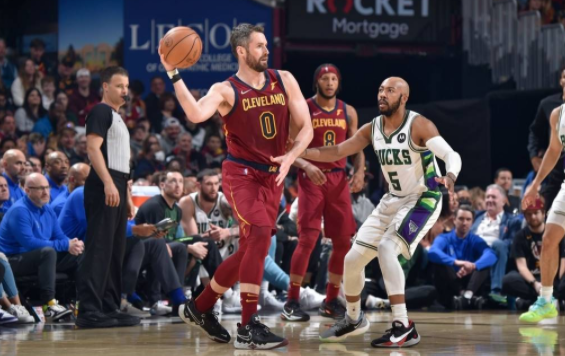 乐福14分钟32分骑士133-115胜雄鹿锁定第八 附加赛首轮对阵篮网 乐福14分钟32分骑士133-115胜雄鹿锁定第八 附加赛首轮对阵篮网