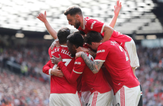 英超-曼联3-2诺维奇升至第五 C罗戴帽+任意球制胜 英超-曼联3-2诺维奇升至第五 C罗戴帽+任意球制胜