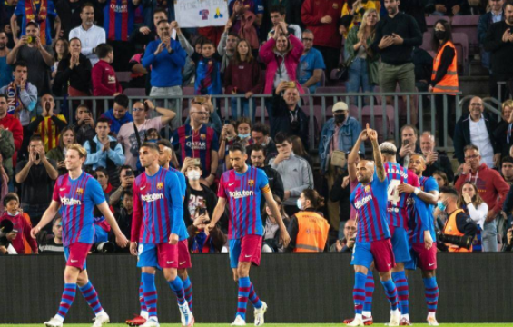 西甲-巴萨主场2-1小胜马洛卡 德佩布斯克茨建功法蒂复出 西甲-巴萨主场2-1小胜马洛卡 德佩布斯克茨建功法蒂复出