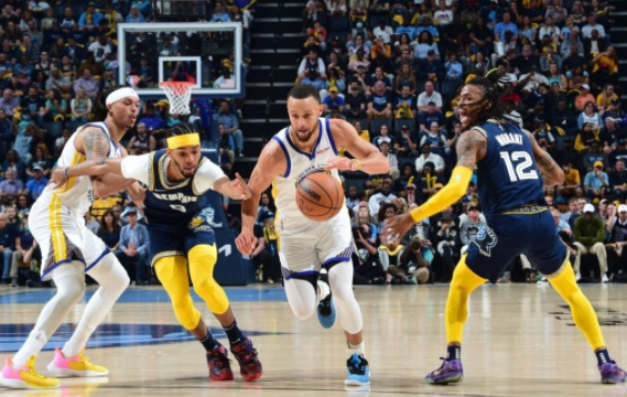 莫兰特47分库里空砍27+9+8 灰熊106-101险胜勇士总分1-1 莫兰特47分库里空砍27+9+8 灰熊106-101险胜勇士总分1-1