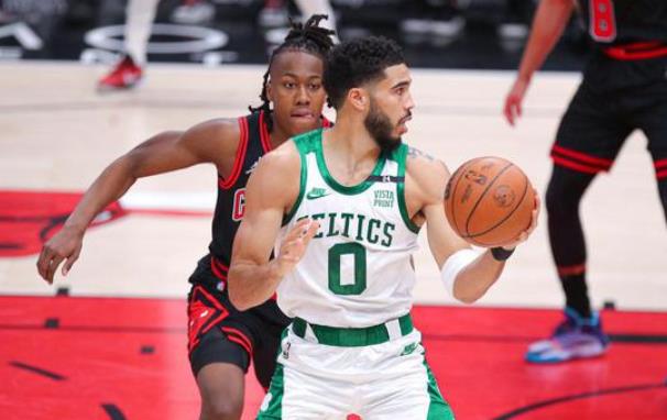 24号NBA前瞻:塔图姆需回准救主 绿军力争灭热火追成2-2 24号NBA前瞻:塔图姆需回准救主 绿军力争灭热火追成2-2