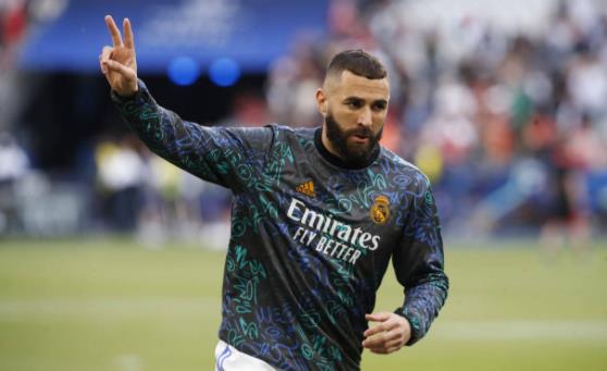 欧冠大结局:本泽马15球锁金靴 曼联竟有意外收获 欧冠大结局:本泽马15球锁金靴 曼联竟有意外收获