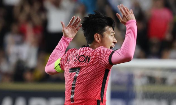 友谊赛-韩国2-2巴拉圭 孙兴慜连场任意球破门郑优营读秒绝平 友谊赛-韩国2-2巴拉圭 孙兴慜连场任意球破门郑优营读秒绝平