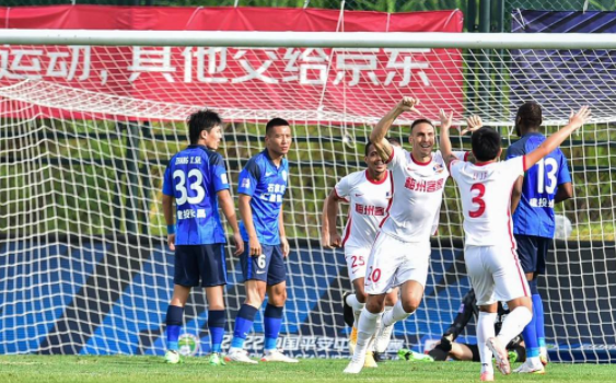 中超-科索维奇传射尹鸿博破门 梅州客家4-1大胜沧州雄狮 中超-科索维奇传射尹鸿博破门 梅州客家4-1大胜沧州雄狮