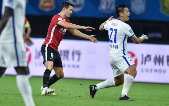 中超-成都蓉城1-1战平沧州雄狮 金敃友破门奥斯卡点射费利佩屡失良机 中超-成都蓉城1-1战平沧州雄狮 金敃友破门奥斯卡点射费利佩屡失良机