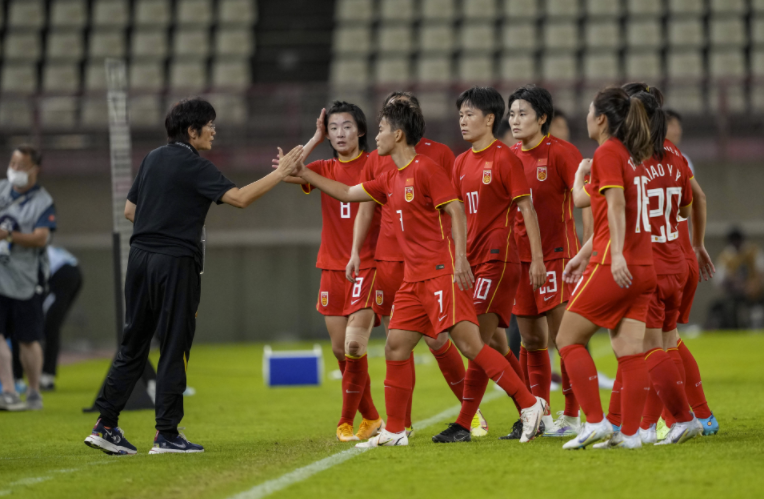 东亚杯-中国女足VS日本女足前瞻:铿锵玫瑰冲冠无退路 东亚杯-中国女足VS日本女足前瞻:铿锵玫瑰冲冠无退路