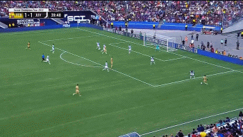 登贝莱梅开二度 登贝莱梅开二度