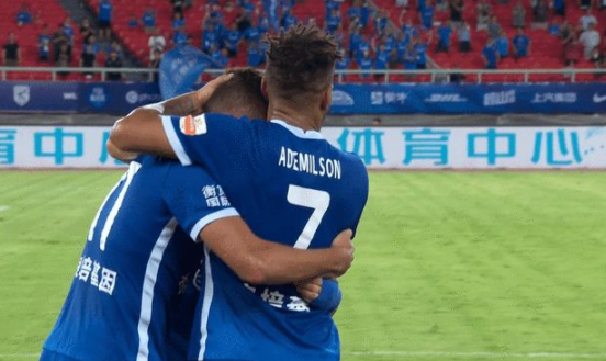 中超-武汉三镇5-1国安稳居榜首 马尔康大四喜戴维森破门 中超-武汉三镇5-1国安稳居榜首 马尔康大四喜戴维森破门