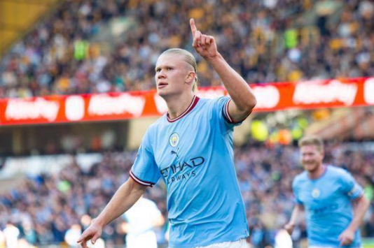 英超:曼城6-3大胜曼联 哈兰德、福登戴帽马夏尔替补双响 英超:曼城6-3大胜曼联 哈兰德、福登戴帽马夏尔替补双响