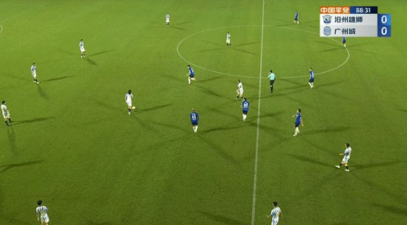 中超-沧州雄狮0-0战平广州城无缘4连胜 奥斯卡险破门 中超-沧州雄狮0-0战平广州城无缘4连胜 奥斯卡险破门