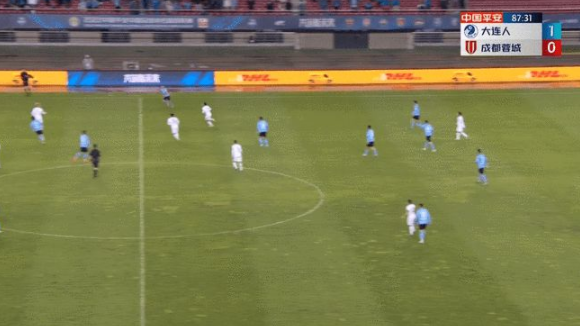 中超-商隐头槌曼巴补时锦上添花 大连人2-0成都 中超-商隐头槌曼巴补时锦上添花 大连人2-0成都