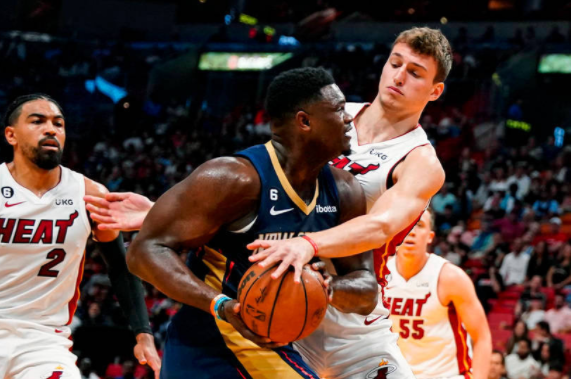 NBA季前赛-热火主场120-103力擒鹈鹕 锡安11分伤退阿德巴约25+5 NBA季前赛-热火主场120-103力擒鹈鹕 锡安11分伤退阿德巴约25+5